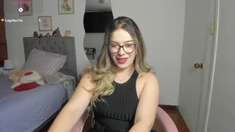 Samanta online show from August 15, 1:31 am