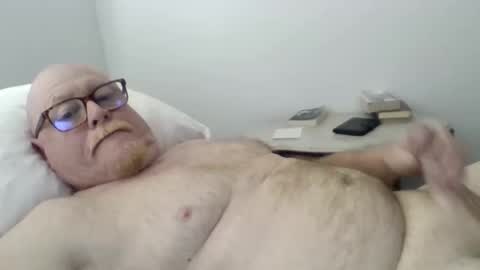 sanager40 online show from March 1, 4:26 pm