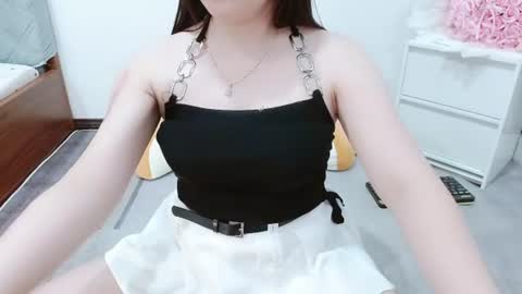 sanami_sian_ online show from August 11, 6:37 am