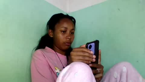 sandra1253099 online show from August 9, 3:24 pm