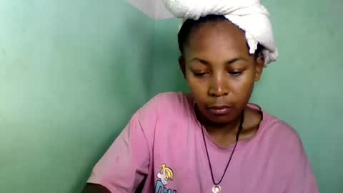 sandra1253099 online show from August 10, 5:31 am