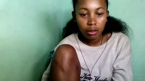 sandra1253099 online show from August 10, 9:33 am