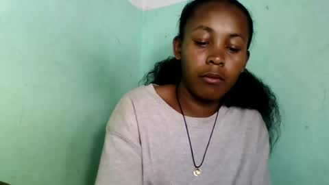 sandra1253099 online show from August 10, 12:17 pm
