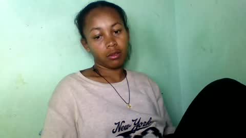 sandra1253099 online show from August 11, 6:15 am