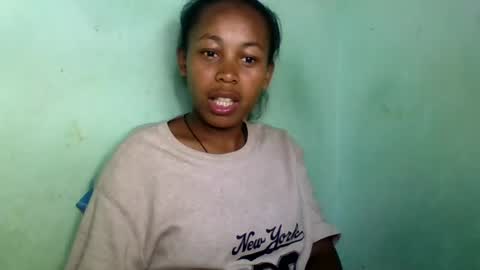 sandra1253099 online show from August 11, 8:27 am
