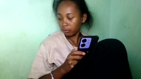 sandra1253099 online show from August 11, 2:41 pm