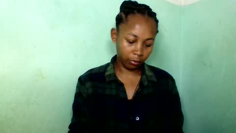 sandra1253099 online show from August 14, 4:27 am