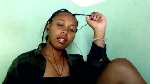 sandra1253099 online show from August 14, 10:08 am