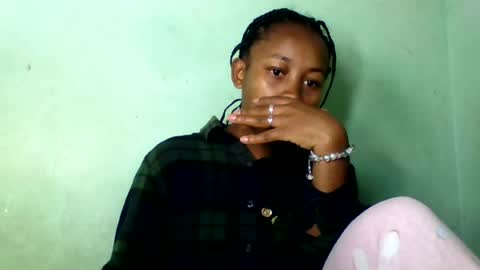 sandra1253099 online show from August 15, 7:23 am