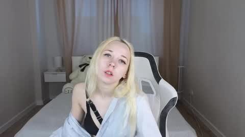 Sandra online show from May 2, 1:10 am