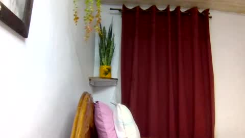 sandra online show from August 12, 12:51 pm