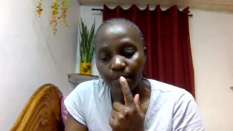sandra online show from August 12, 6:32 pm