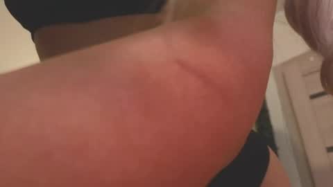 Sandy online show from May 27, 2:02 am