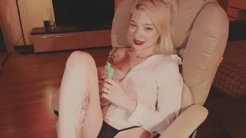 Sandy online show from July 28, 8:48 pm
