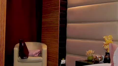 SandraHazee online show from August 6, 6:12 am