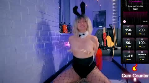 Sandra online show from April 4, 11:01 pm