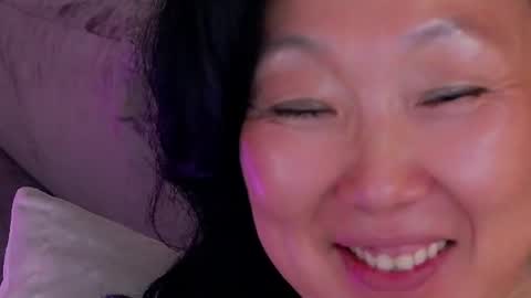 Sandra online show from August 8, 1:22 pm