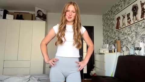 Stacy online show from August 4, 12:24 pm