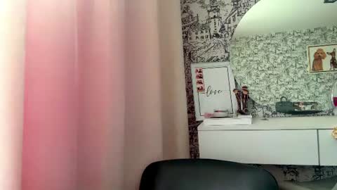 Stacy online show from August 15, 9:24 am