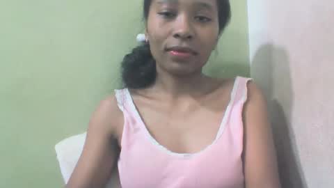 sandy735579 online show from May 4, 6:18 am