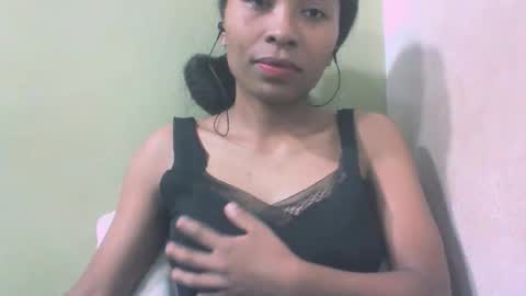 sandy735579 online show from May 5, 3:30 am