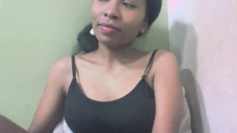 sandy735579 online show from May 12, 12:49 pm