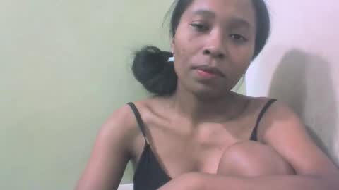 sandy735579 online show from May 18, 1:33 pm