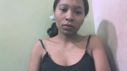 sandy735579 online show from June 17, 3:27 am