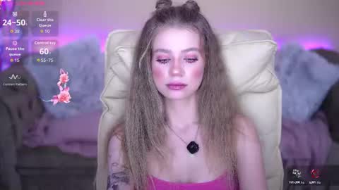 Sandy online show from August 11, 1:57 pm