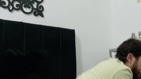santhiago_jonnes_ online show from July 25, 9:30 pm