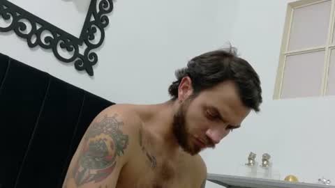 santhiago_jonnes_ online show from July 26, 12:48 am