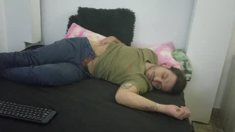 santhiago_jonnes_ online show from August 11, 12:51 pm