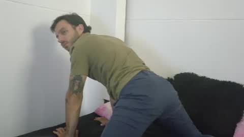santhiago_jonnes_ online show from August 11, 1:57 pm