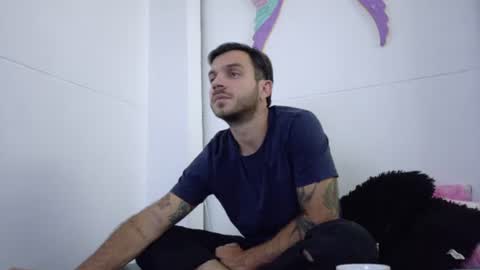 santhiago_jonnes_ online show from August 12, 1:02 pm