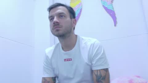santhiago_jonnes_ online show from August 15, 12:42 pm