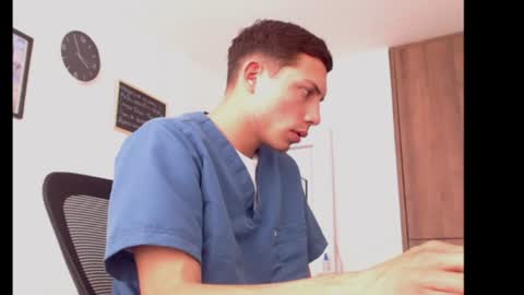 santi99475 online show from August 12, 8:55 pm