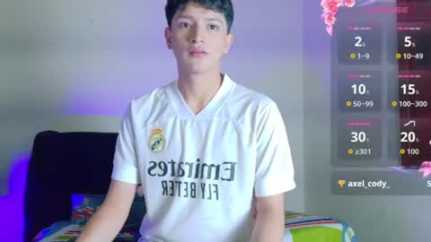 santi online show from July 27, 1:38 pm