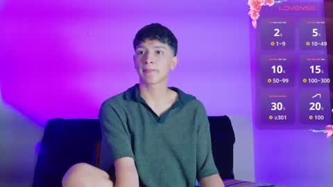 santi online show from August 5, 8:18 pm
