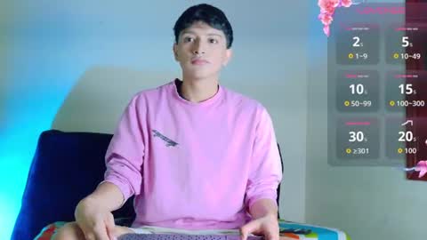 santi online show from August 17, 11:37 am