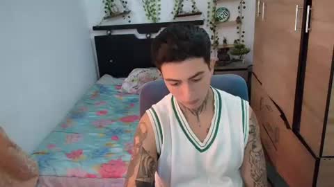 santi_ss online show from August 2, 1:40 pm