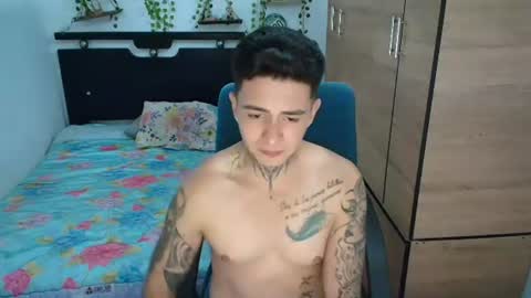 santi_ss online show from August 10, 3:30 am