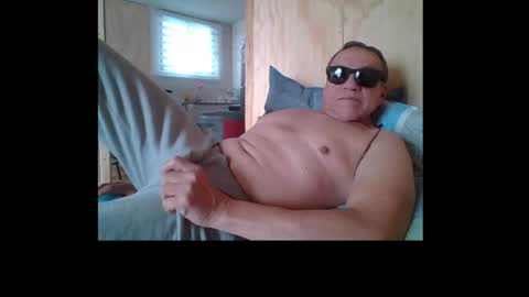 santiago_n online show from July 28, 2:12 pm