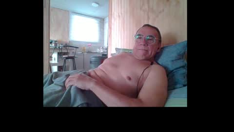 santiago_n online show from August 1, 1:17 pm