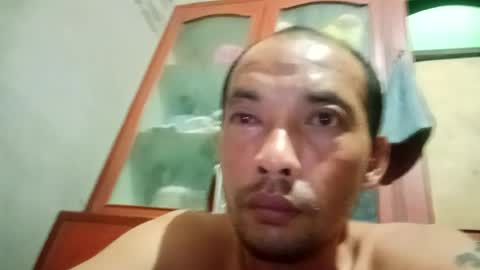 santichai561323 online show from April 30, 9:29 pm