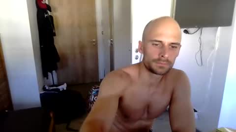 santimaitre online show from August 10, 3:46 pm
