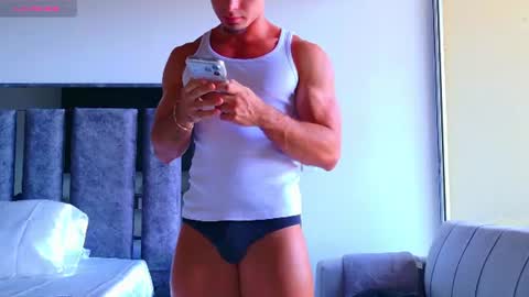 Santiago Seans online show from August 12, 4:31 pm