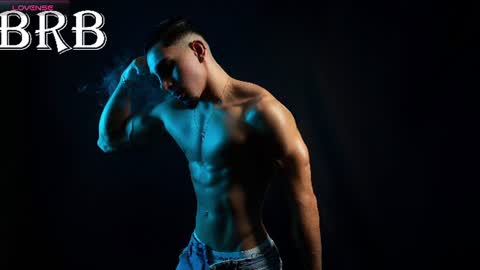 Santiago Seans online show from August 14, 1:15 pm