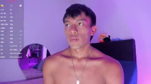 santi online show from April 3, 1:14 am