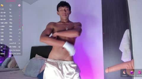 santi online show from April 3, 2:19 am