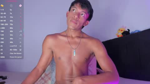 santi online show from April 3, 5:37 am